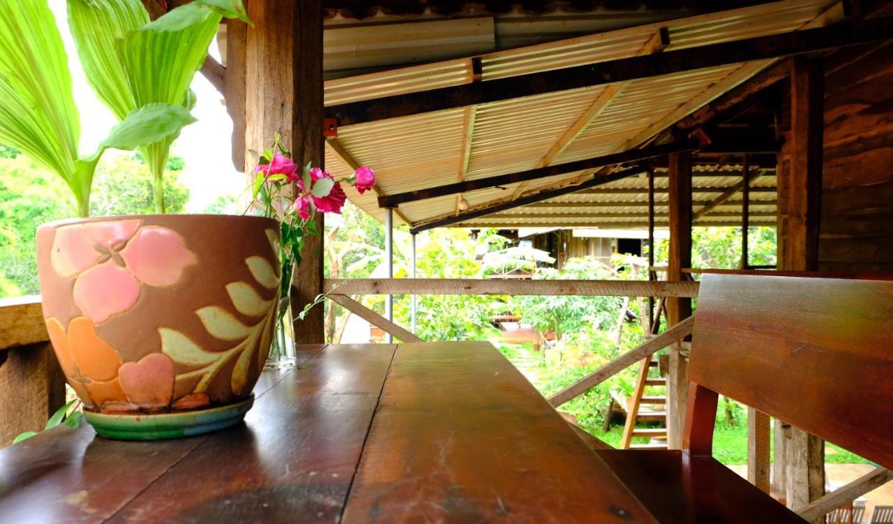 Plei Homestay & Cafe Pleiku Exterior photo